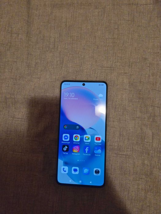 Vând Redmi Note 13 Pro 8gb Ram 256gb Rom