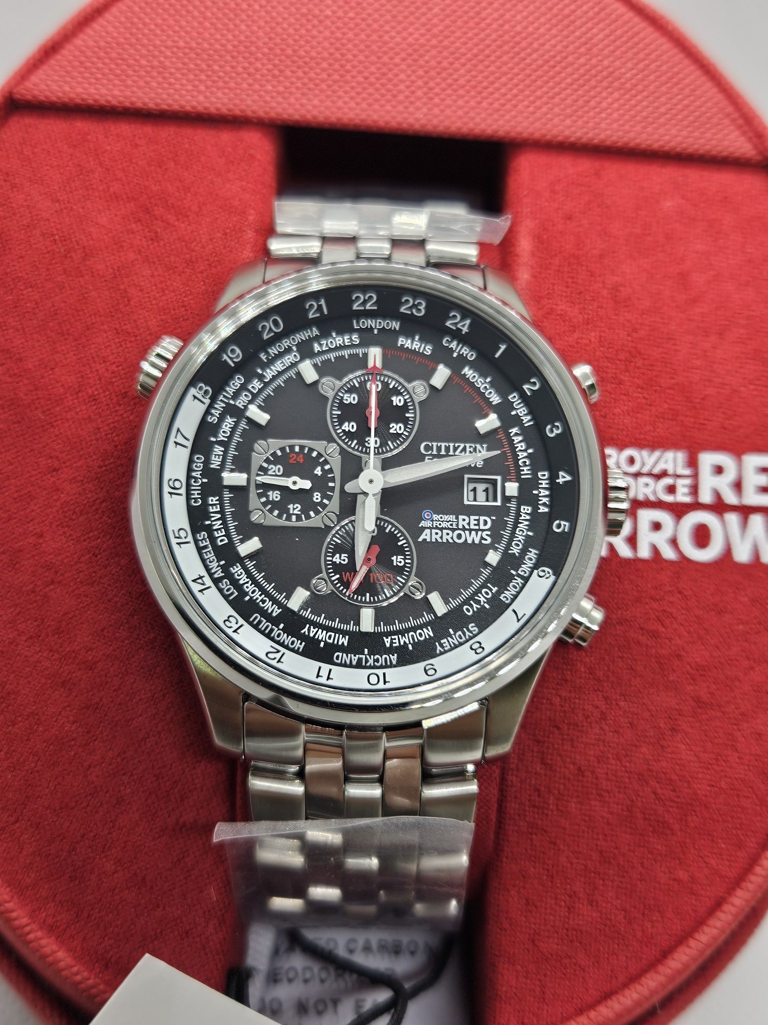 Citizen eco drive red arrow chronograph  CA0080-54E