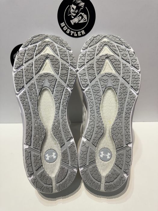 Маратонки UNDER ARMOR Phantom.Номер 45