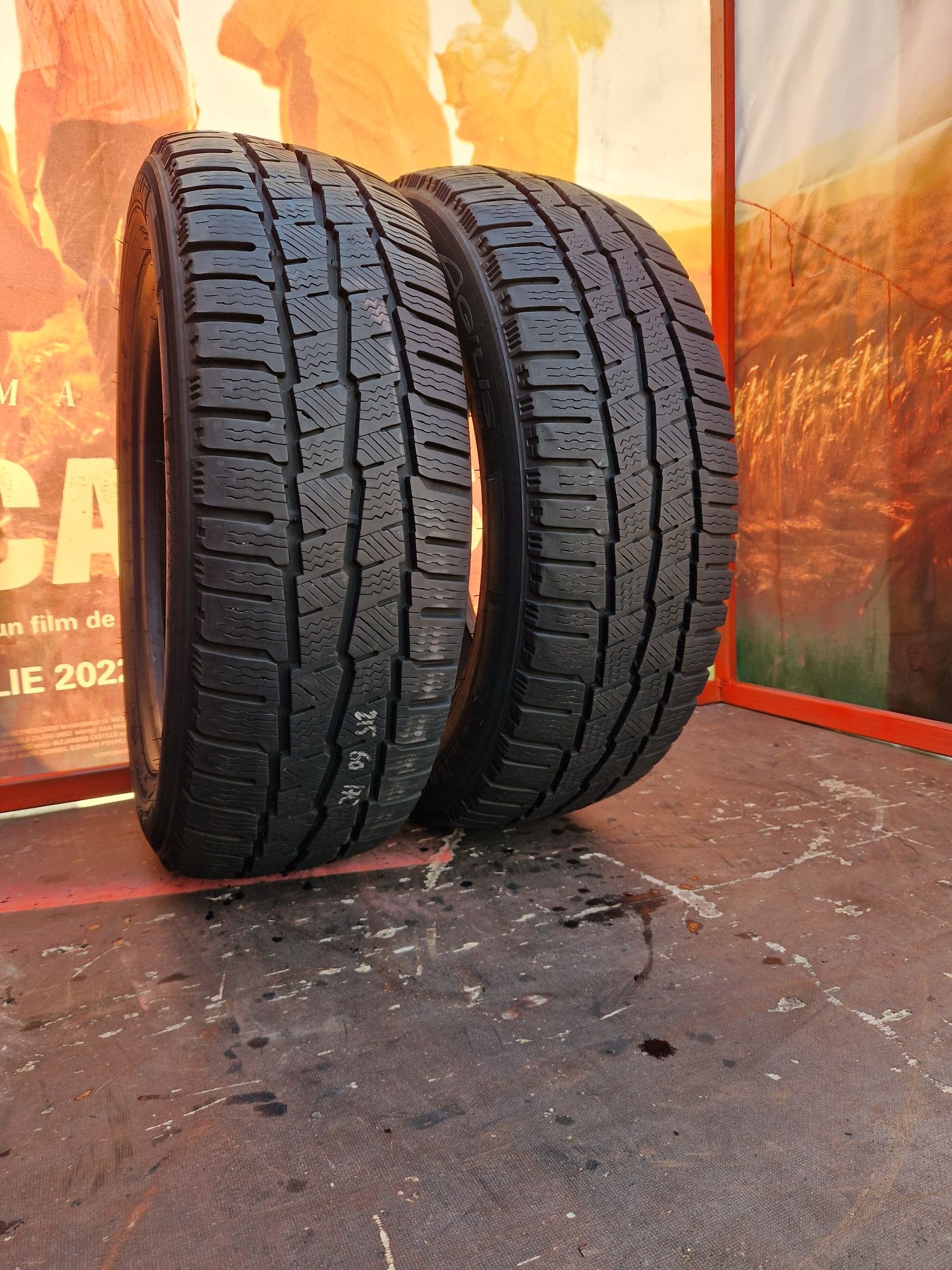 2 Anvelope Michelin 215 60 R17 C M+S dot 2022