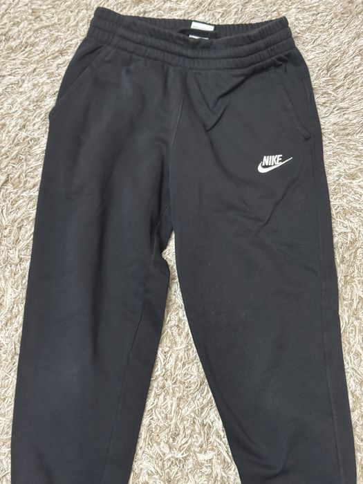 Nike худи нови