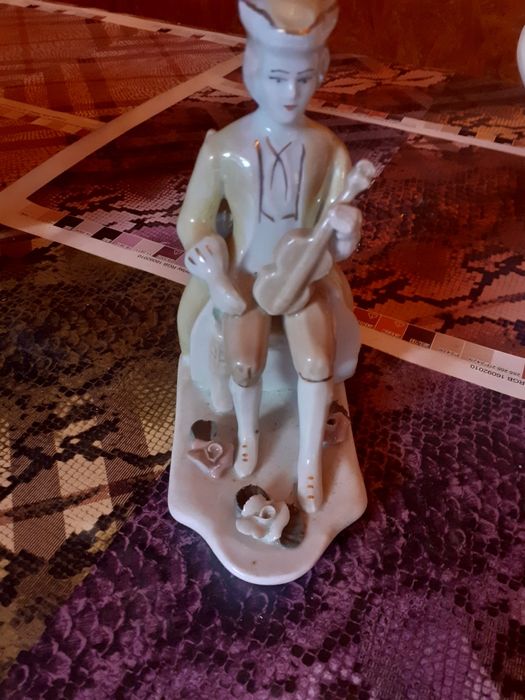 Bibelouri  porțelan -   20 / 25 bucati