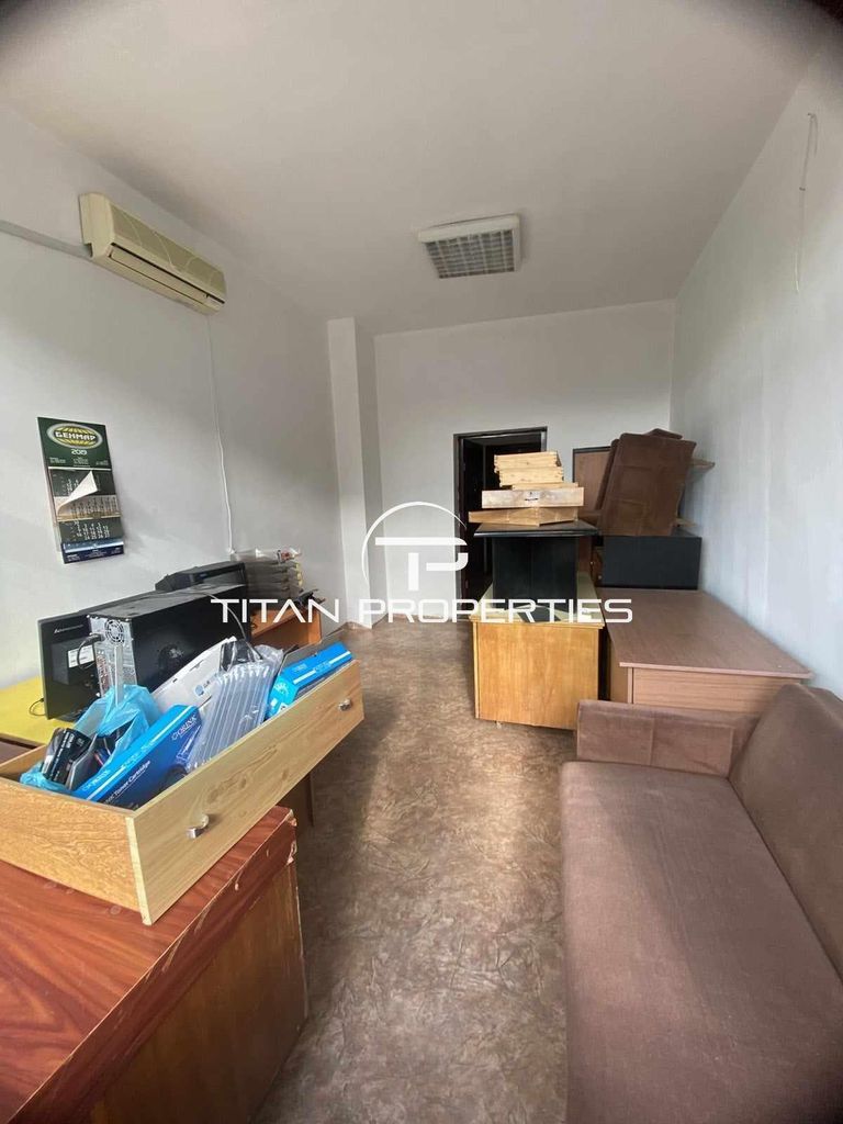 Дава се под наем Офис в Бургас, Възраждане - 20 кв.м за 102 € - Снимка #2