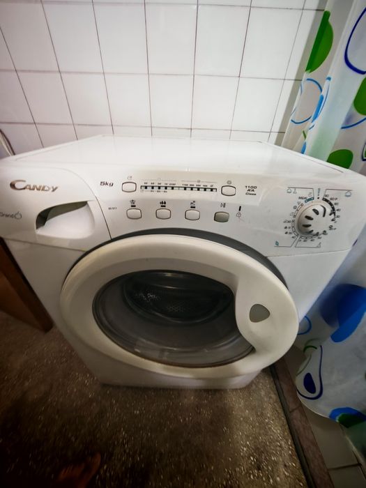 Vând mașină de spălat Candy Grande in stare perfecta de functionare