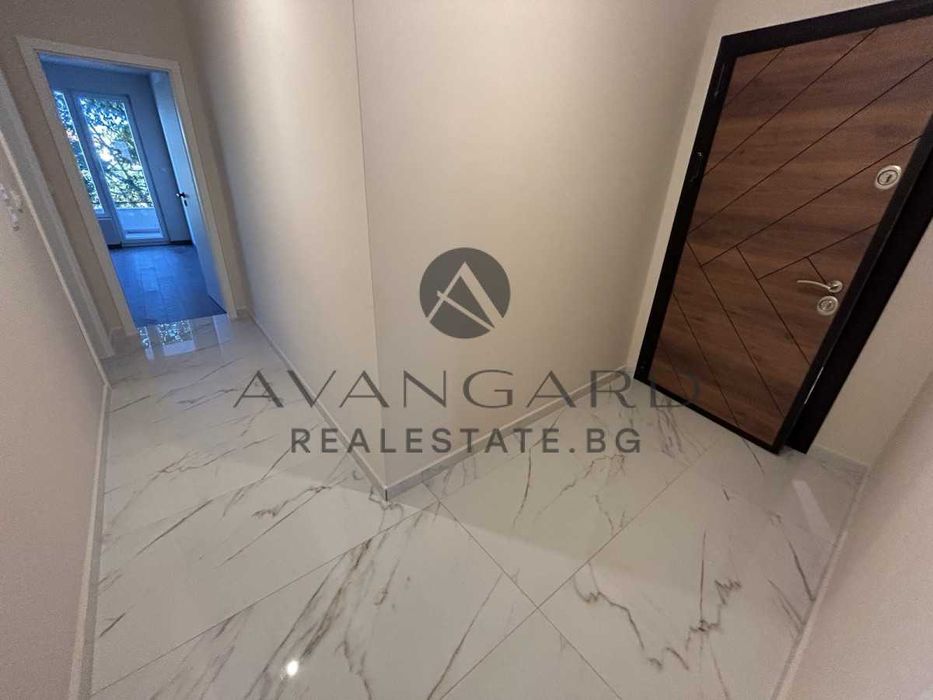 Продава се Двустаен апартамент в Пловдив, Христо Смирненски - 82 кв.м за 1449 €/кв.м - Снимка #10