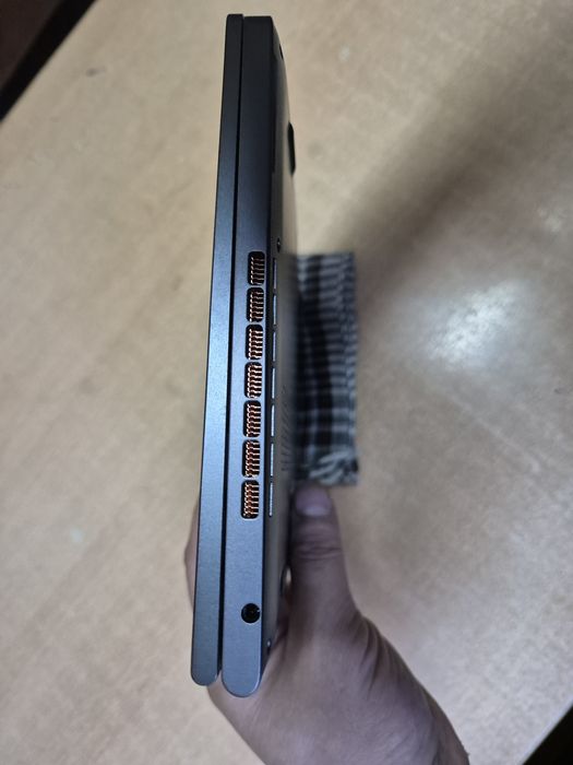 Продам Chuwi minibook x