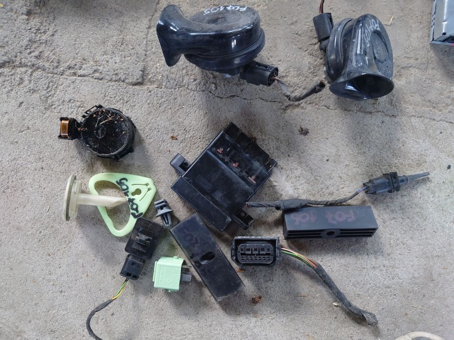 БМВ Ф07 Модул бутон бутони автопилот лостчета клаксони бушони BMW F07