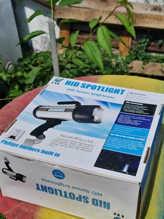 Lanterna HID Xenon LED 12v corp ALUMINIU. Putere mare camping pescuit