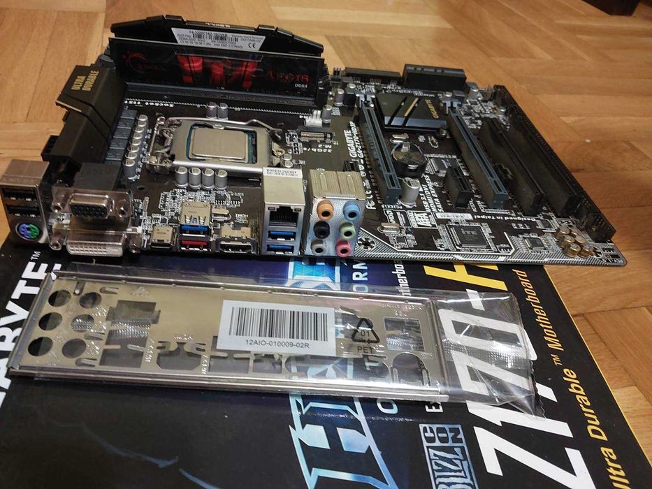 Intel Core i5 6600 + Gigabyte Z170 HD3P + 16GB G.Skill