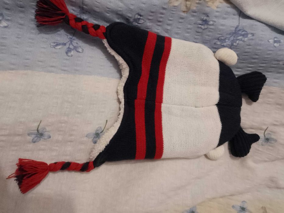 Детска шапка 110/128см