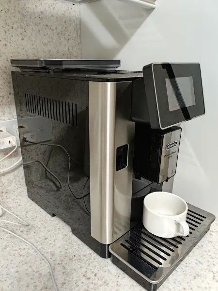 Кофемашина De'Longhi ECAM610.74 MB|Высшее качество|Гарантия+ Доставка