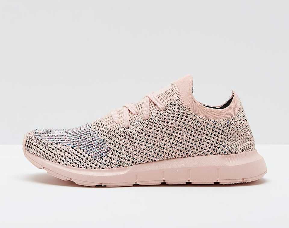 НОВИ Adidas Swift Run Primeknit ОРИГИНАЛНИ дамски маратонки - N39/25см