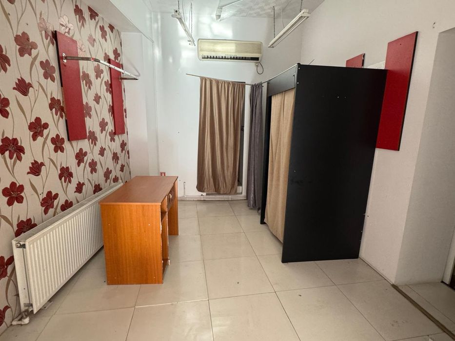 Spatiu comercial Strada Gării Nr 80