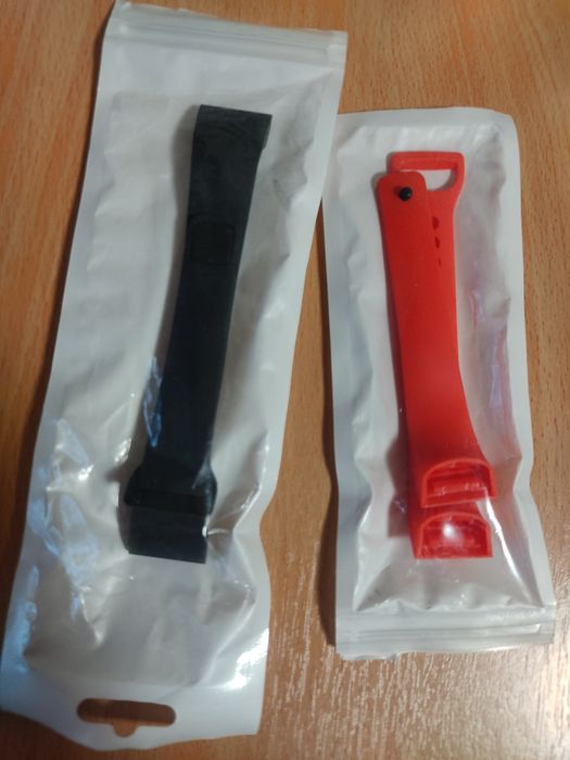 Продам ремни на Xiaomi Band 4C