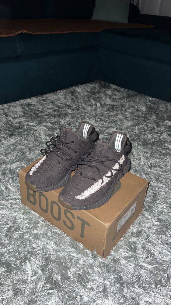 Adidas Yeezy 350 V2 Cinder (jordan nike tech trapstar bape)