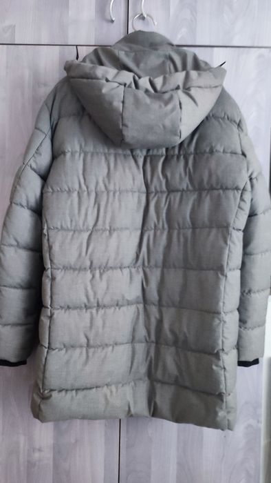 Vând geaca din puf