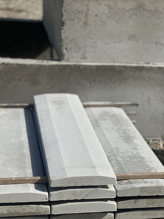 Capace de gard si palarii / spalieri / stalpi de beton