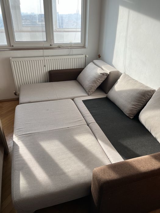 Vând colțar negociabil