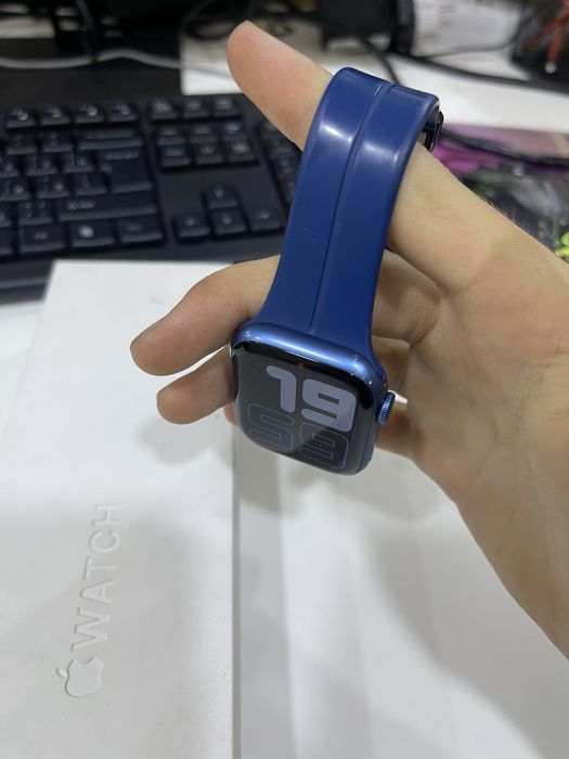 Apple Watch Series 7 • 45 мм • 32 GB • 85%