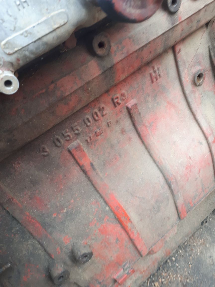 Motor tractor International 844 S defect