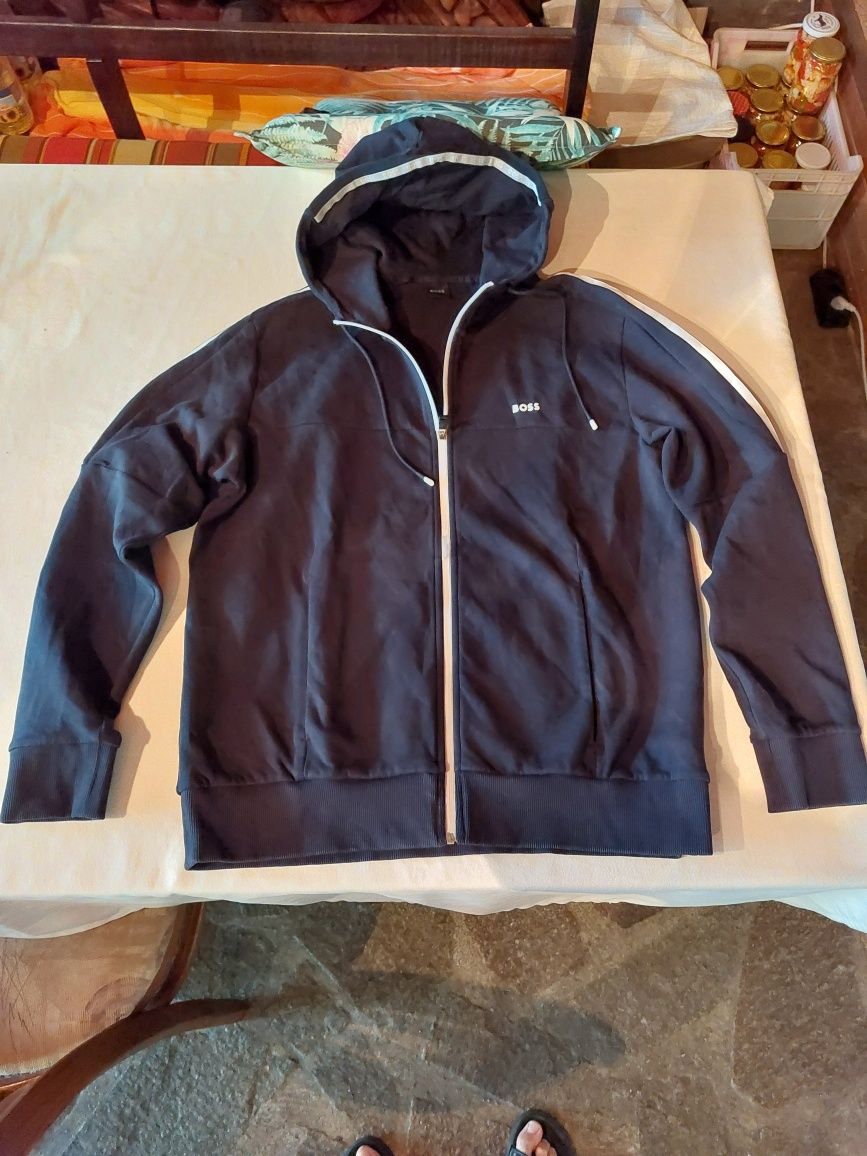Яке Lacoste M  горнище Hugo Boss XL непромокаемо яке Lacoste