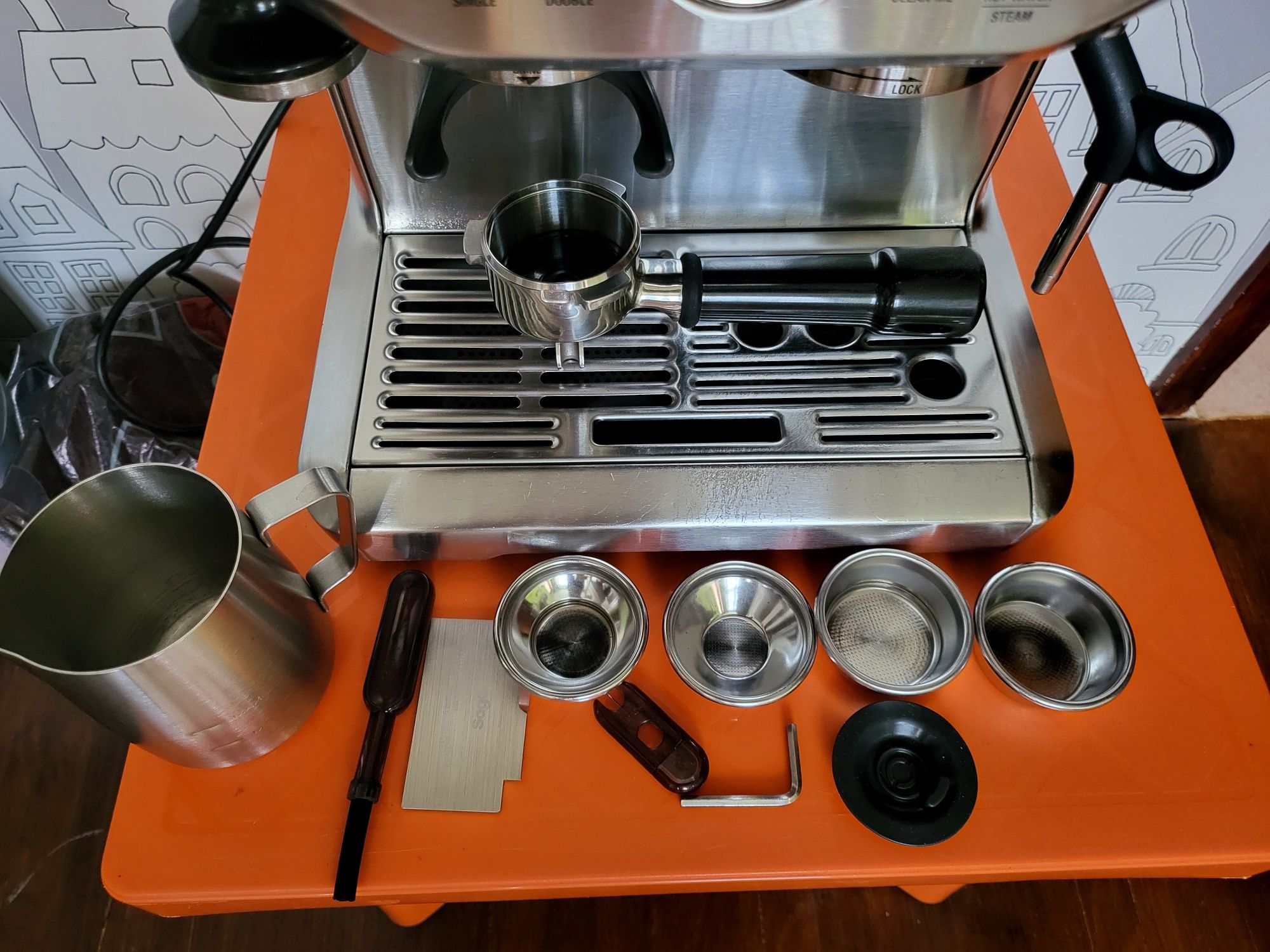 Еспресо машина SAGE Barista Express Кафемашина с кафемелачка