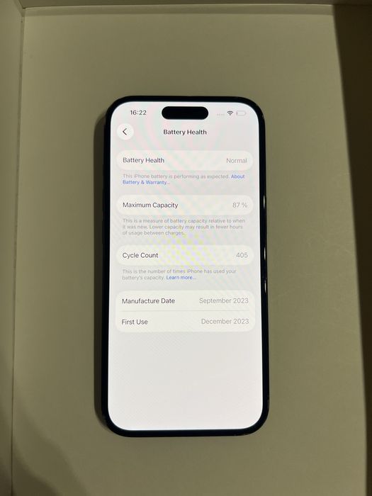 Продавам Iphone 15 128gb ( Black )