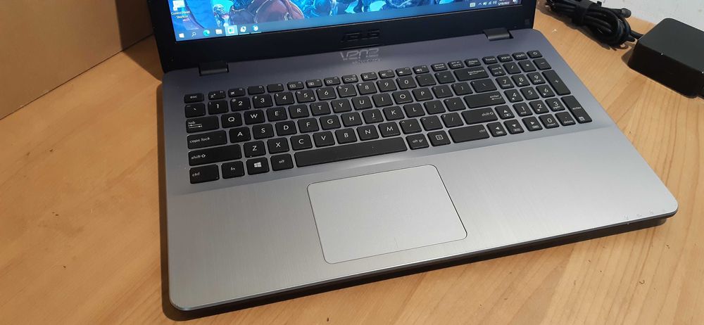 ASUS i5 Gen8 16Gb DDR4 2video 2GB GDDR5 FULL HD Ssd/Hard Laptop X542