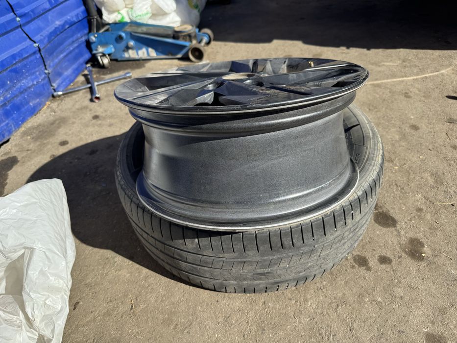 Продам диск от элантры R16