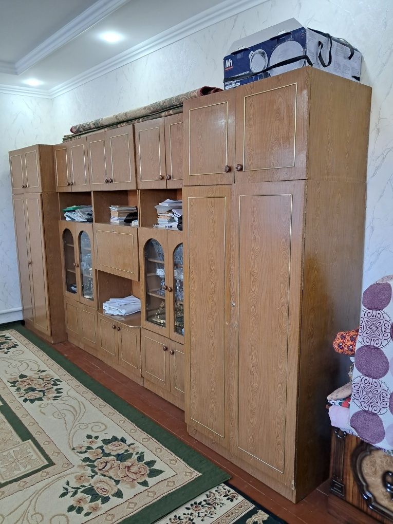 Мебель сатылады.