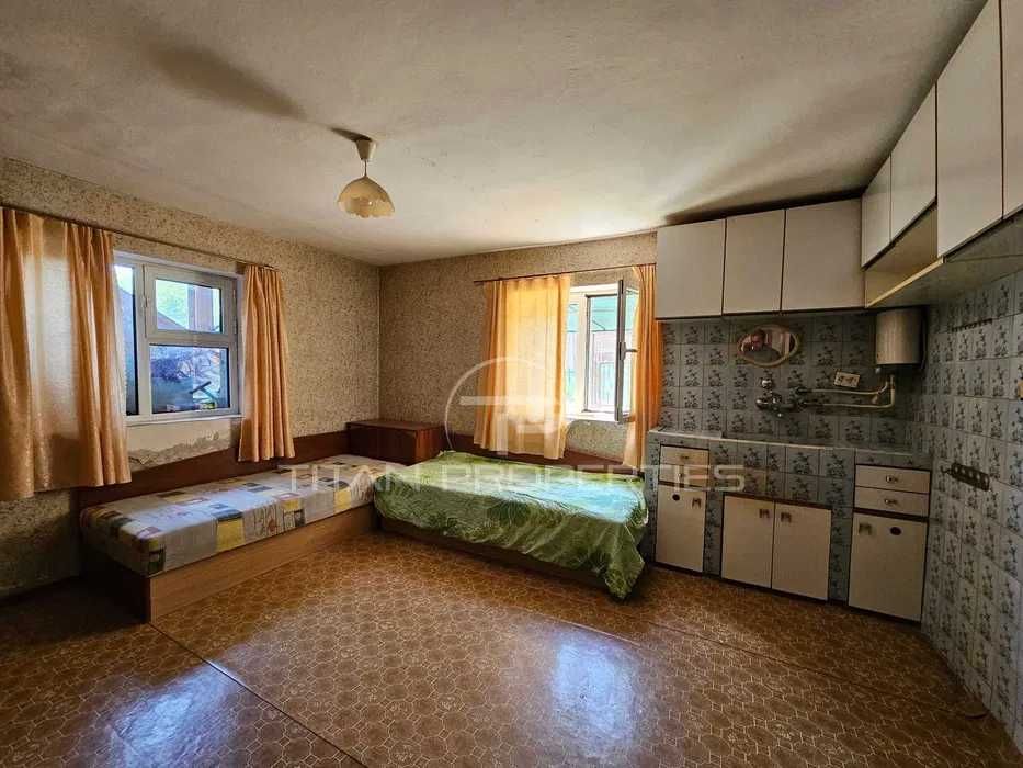 Продава се Етаж от къща в Пловдив, Прослав - 80 кв.м за 1300 €/кв.м - Снимка #2