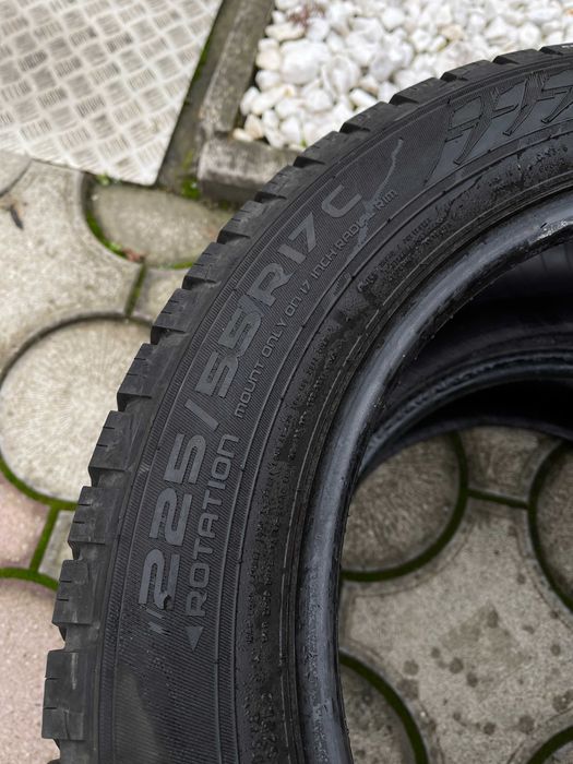 225 55 R 17C NOKIAN anvelope de iarna M+S / Dot 22