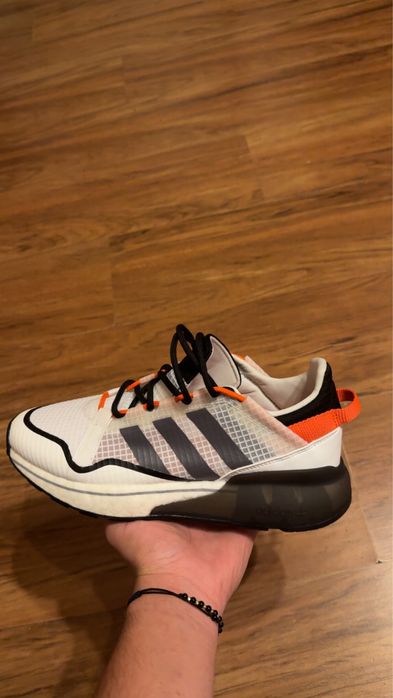 Adidas ZX 2K boost pure