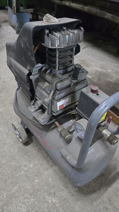 Продам компрессор