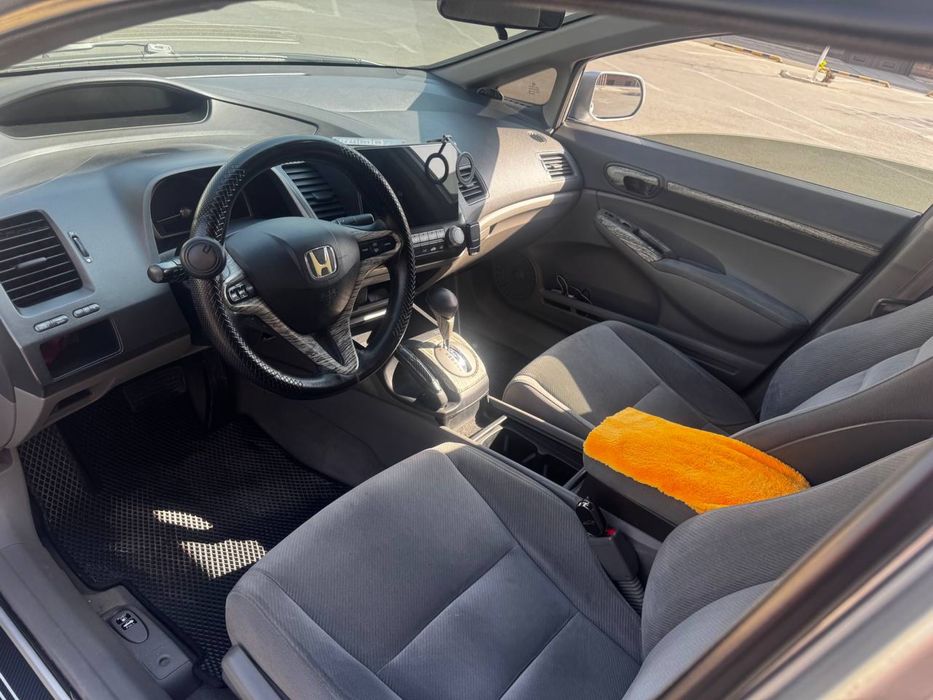 Продам Honda Civic 1.8