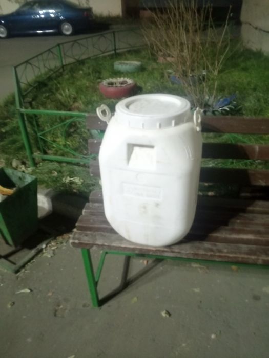 Бочки пластиковые 50 литров пр- ва Россия. Отличного производства.