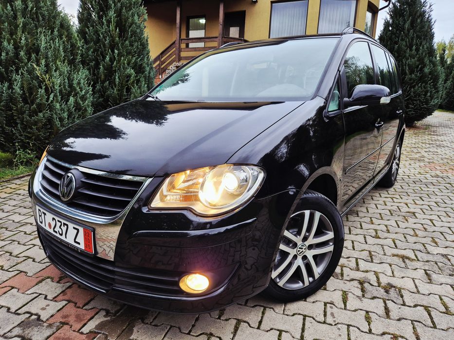 Touran 1,9 tdi 7 locuri 105 cp Climatronic Jante Pilot Computer Carlig