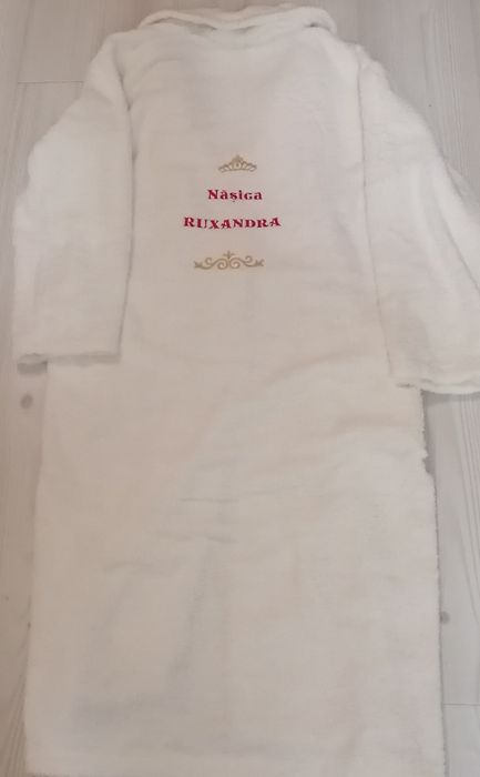 Halate brodate pentru nasi