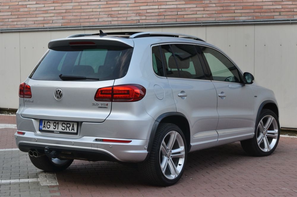 VW Tiguan R-Line 2.0 tdi 177cp Automat4*4/ Webasto/5 Butoane/Panoramic