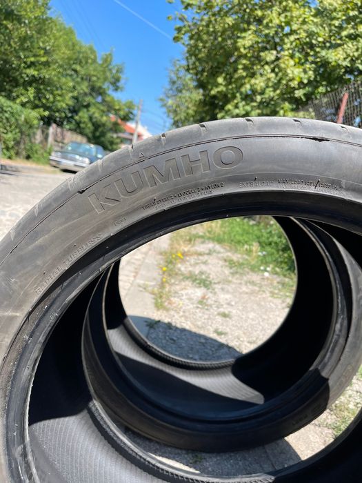 Продавам гуми 295/35/20