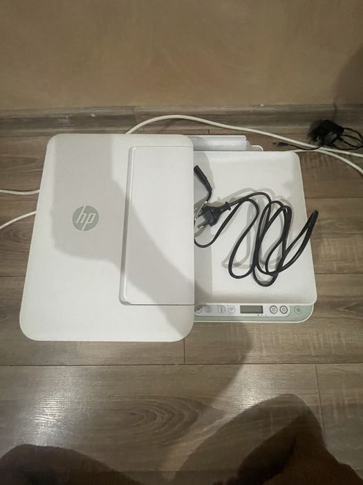 Imprimantă HP DeskJet Plus 4122 All-in-One