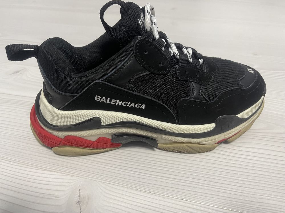 Adidasi Balenciaga Triple S