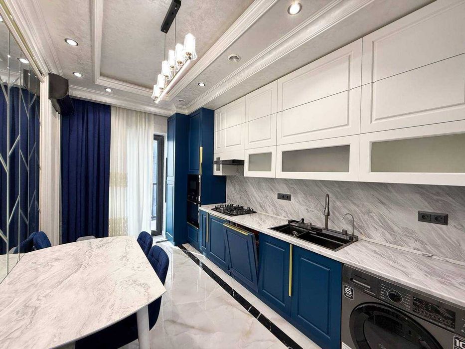 ЖК КАЗАХСТАН 1 мин от Метро Минор/Ц 5/ На небе     3/8/9