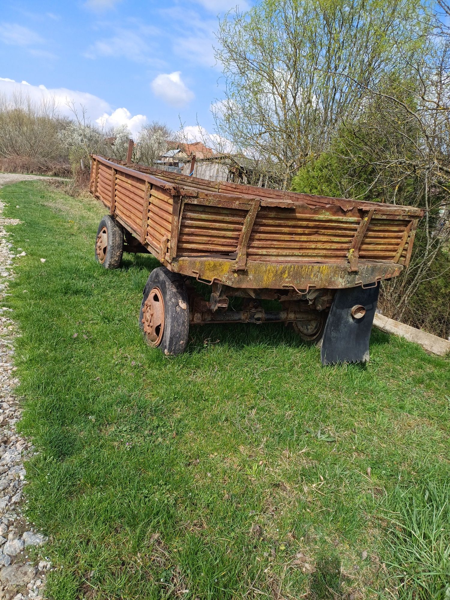 Remorci auto de vinzare