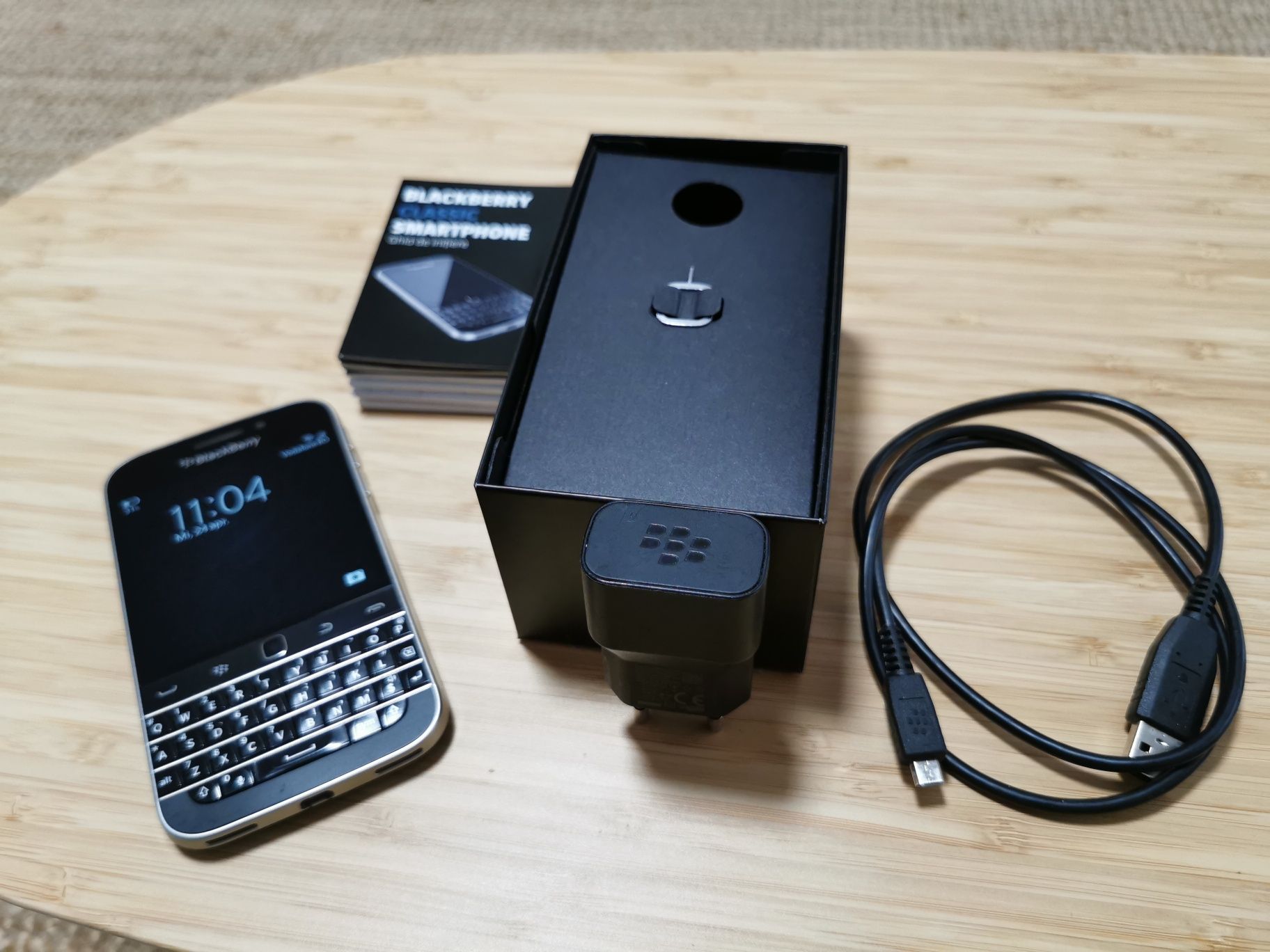 Blackberry Classic Neverlocked