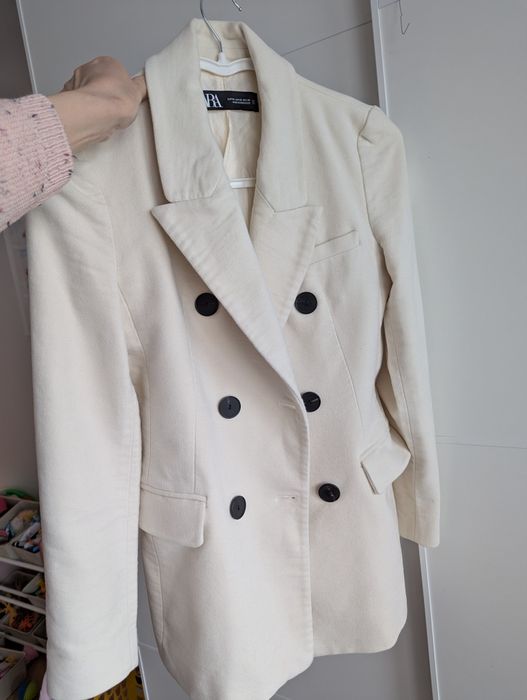 Бяло сако Zara 34-36 размер