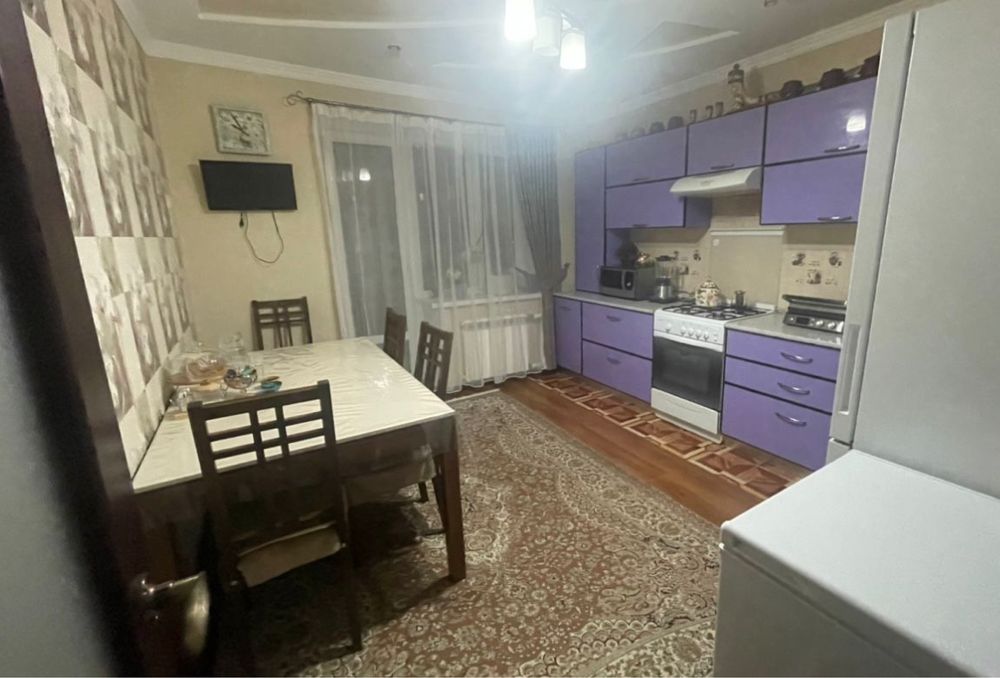продам кухонную мебель