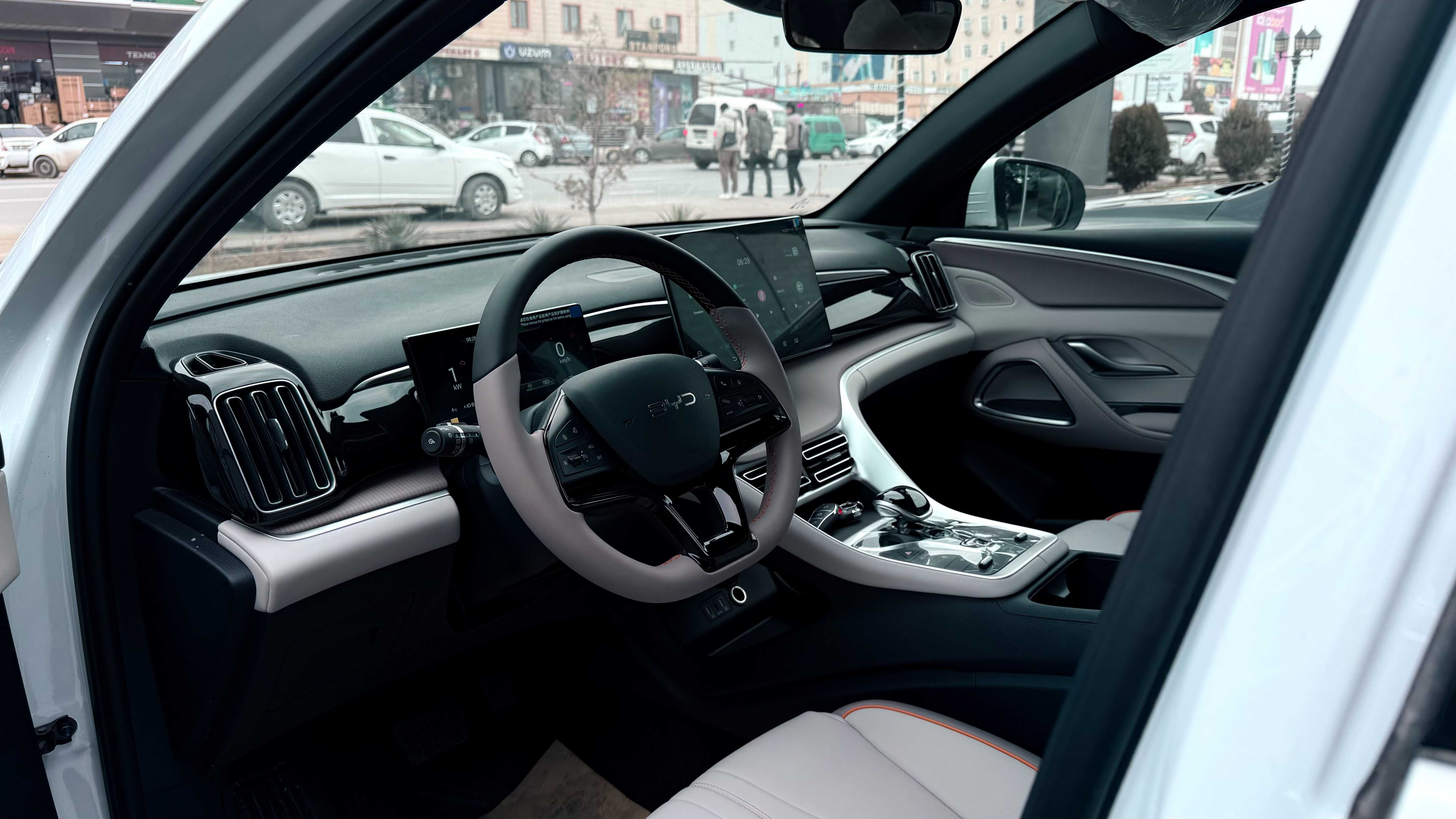 BYD SONG PRO DM-i naqd sotuvda