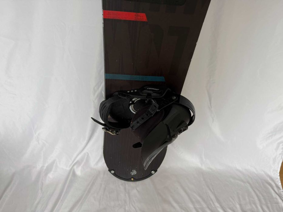 Placa snowboard Flow Rhythm 155cm cu legaturi Rossignol
