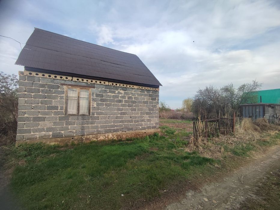 Продам дачный дом.